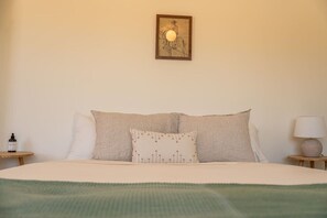 4 Schlafzimmer, Reisekinderbett, WLAN, Bettwäsche