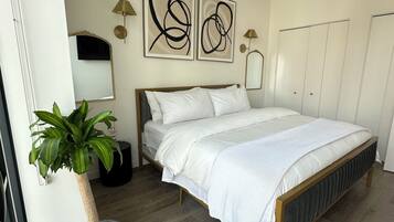 1 bedroom, iron/ironing board, WiFi, bed sheets