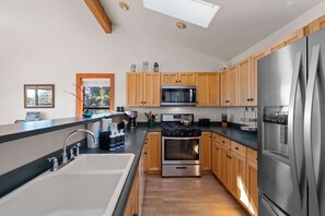 Unclassified image, 2 of 42, button - 2BR w/Ocean View & Hot Tub, Near Black Point Beach (Sea Ranch)