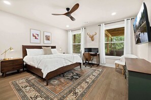 4 habitaciones, escritorio, tabla de planchar con plancha y wifi 