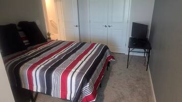 3 bedrooms, WiFi, bed sheets