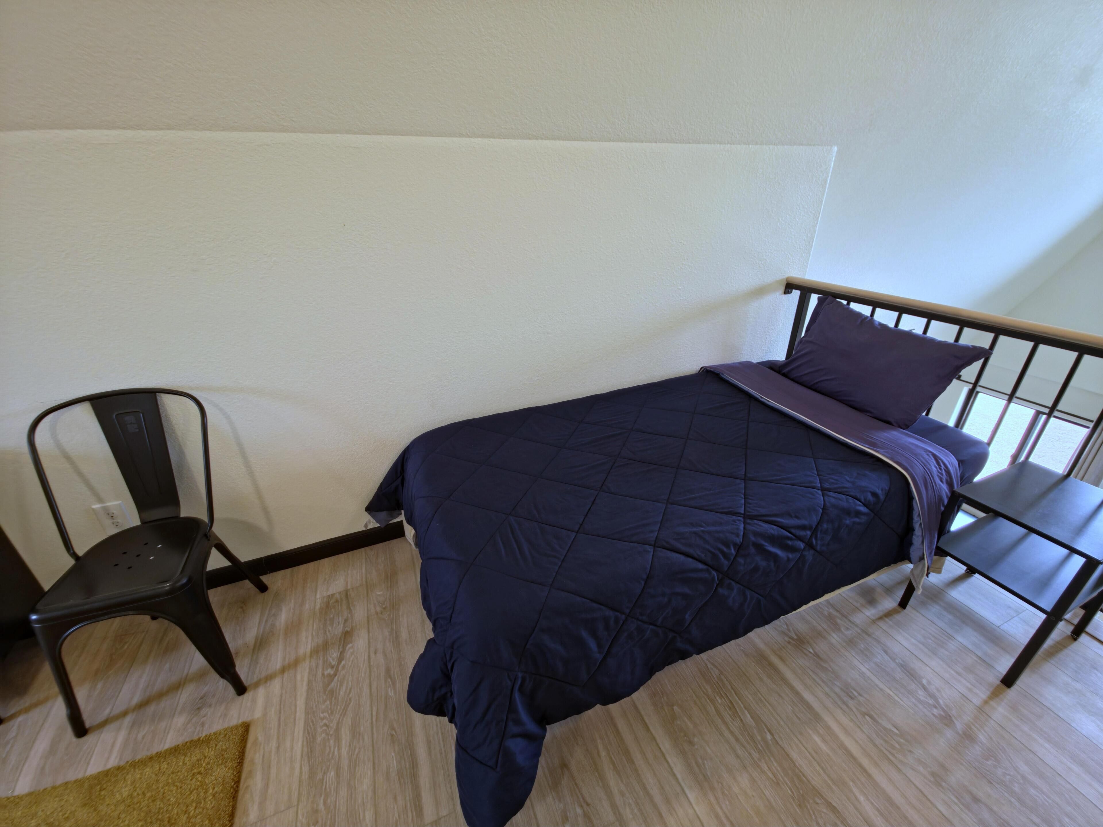 1 quarto, roupa de cama