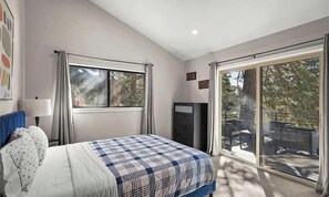 Villa, Multiple Beds, Mountain View (Bidwell) | 4 bedrooms, individually decorated, individually furnished, bed sheets - Cozy Spacious 4BD Modern Mountain Home (Incline Village)