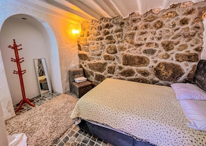 Economy kamer | Donsdekens, Tempur Pedic-bedden, gratis wifi