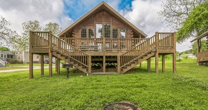 Premium Cabin - Family Cabin Rental Sleeps 8-10