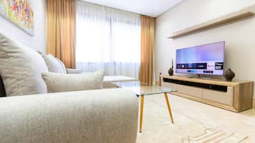 Smart TV, video games, video library