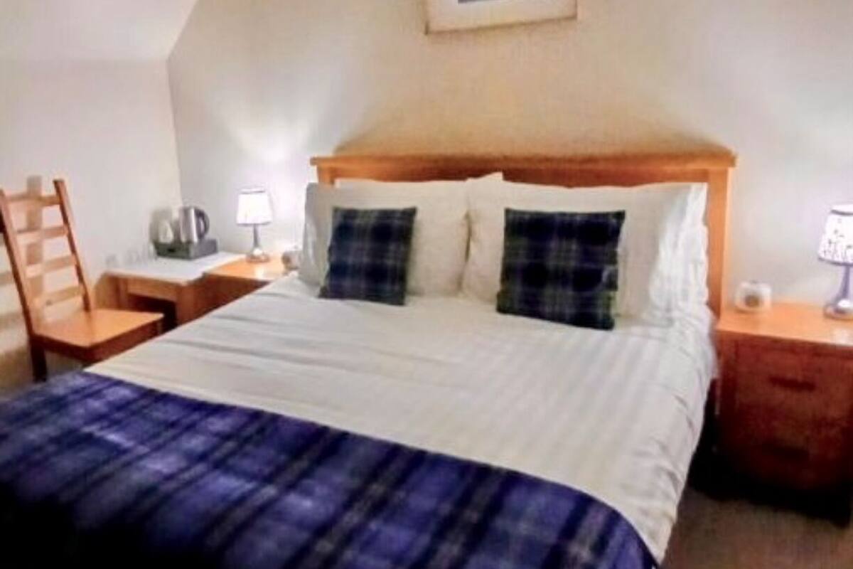 Classic Double Room, Mountain View | Blackout drapes, iron/ironing board (on request), WiFi (free)