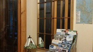 Unclassified image, 3 of 29, button - Larchside Guest House  (Portree)