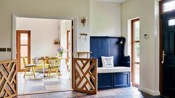 House | Dining