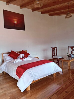 Laptop workspace, free WiFi - Brisas Del Lago San Pablo (Otavalo)
