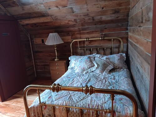 Newly renovated, New England 3-bedroom home in Skowhegan.
