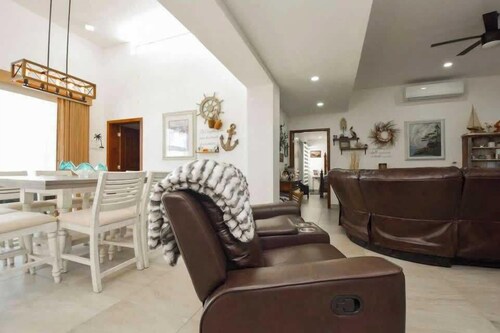 Casa Mareas | Luxury Beachfront Estate | Spa | 6BR
