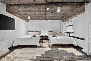 1 bedroom, desk, WiFi - Penthouse Loft, Central Downtown Dallas, Pool+Gym+Office, City Views (Dallas)