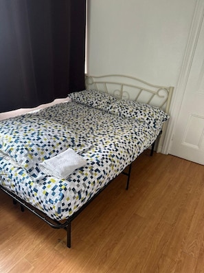 Room - Modern Queens Quay 2BR by Toronto Waterfront (Toronto)