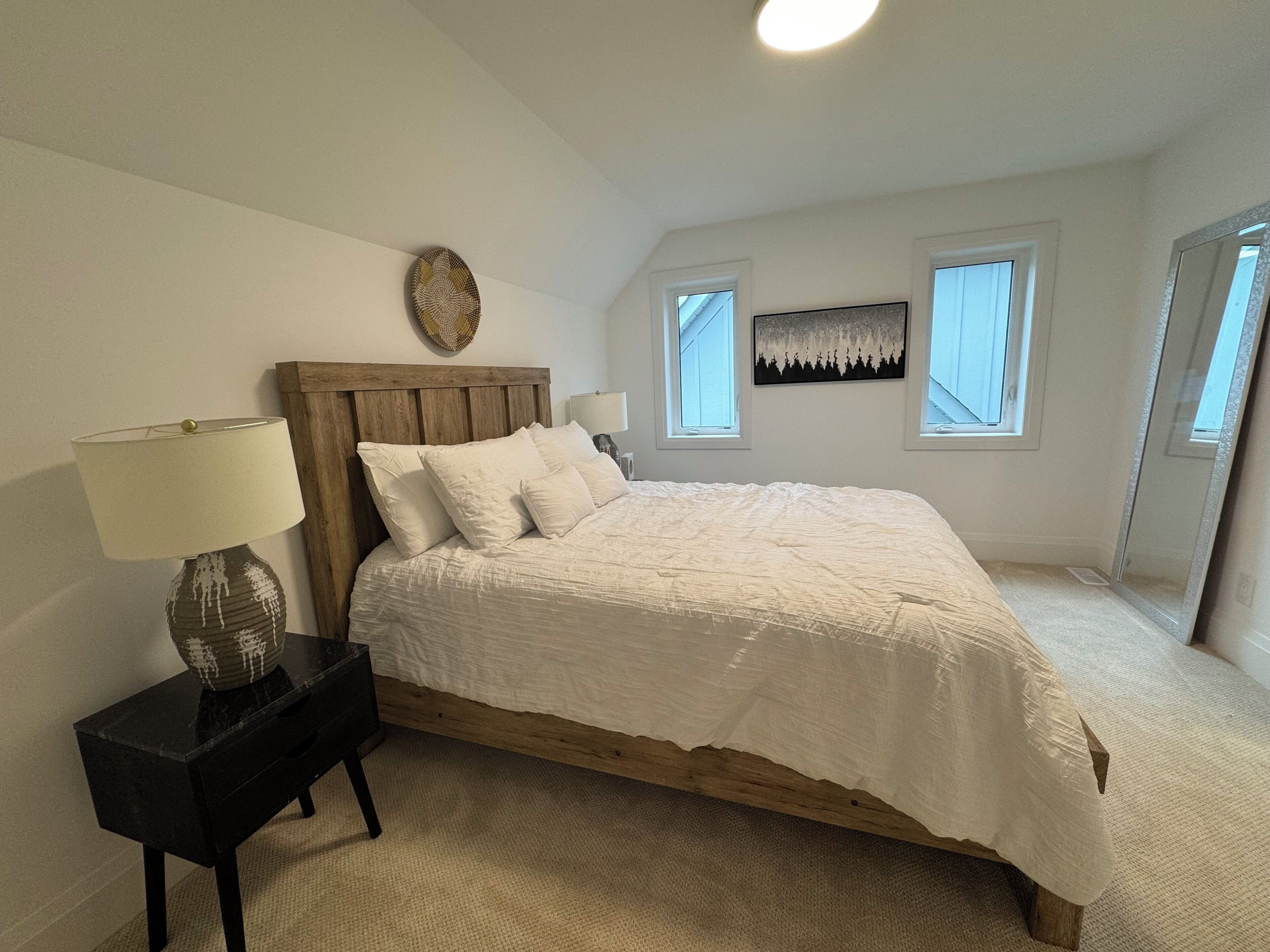 4 bedrooms, WiFi, bed sheets