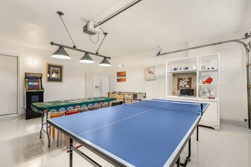MusicLovers Pool/Spa, Game Room & Bocce Oasis