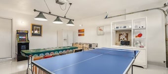MusicLovers Pool/Spa, Game Room & Bocce Oasis
