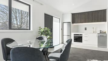 Appartement, uitzicht op park | Dineren
