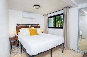 Room - Serenity Suite: Cozy 1BR Steps from Beach (Dorado)