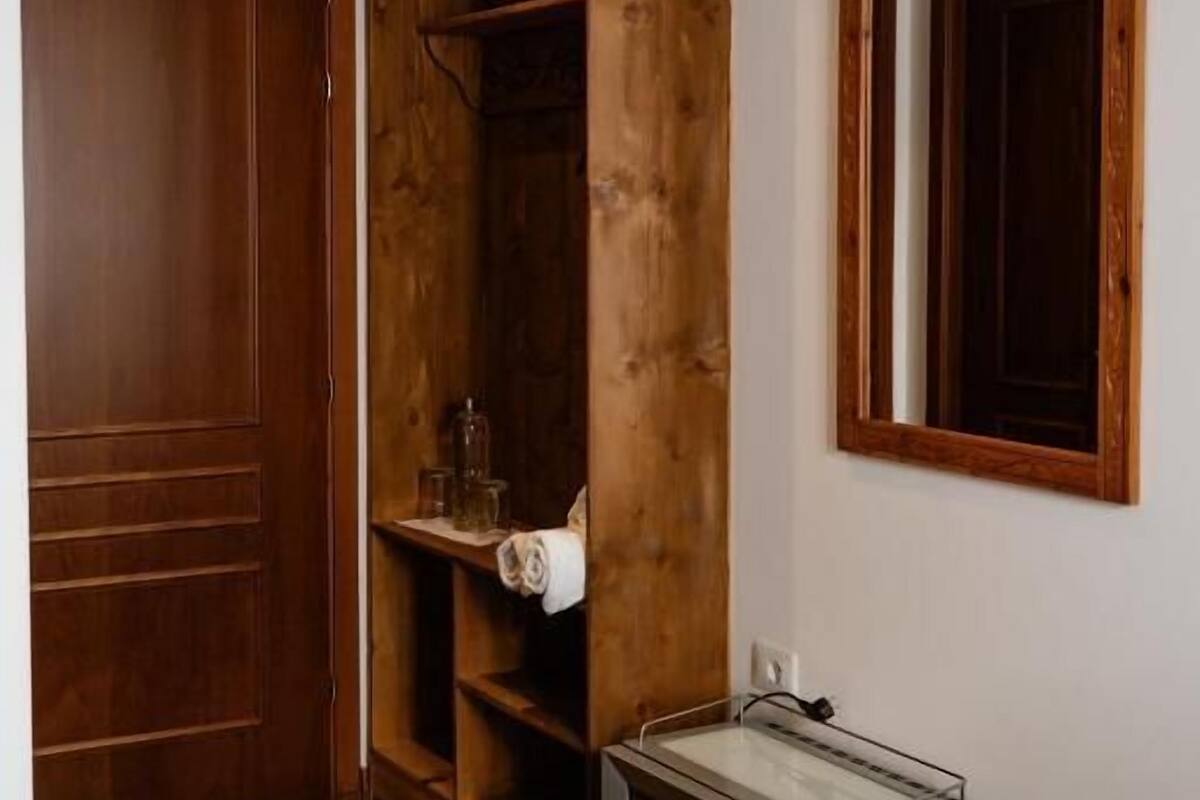 Deluxe Double Room, Balcony, City View | Soundproofing, WiFi (free)