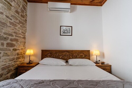 4 Rooms Boutique