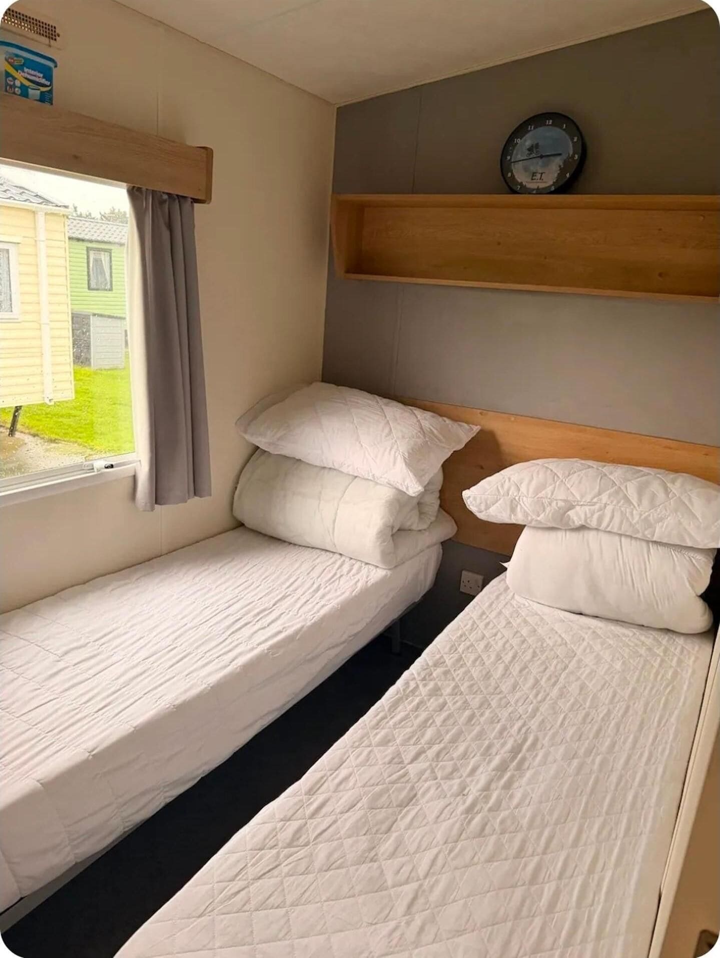2 bedrooms