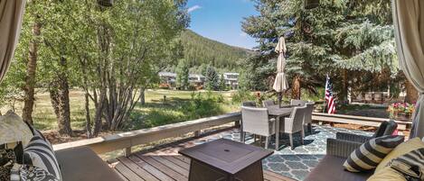 Outdoor dining