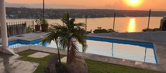 Casa blanca Tequesquitengo