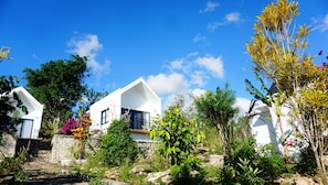 Front of property - Penida Cabins (Penida Island)