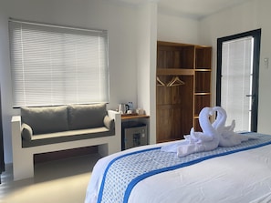 Habitación Deluxe doble, balcón, vistas al valle | Sábanas de algodón egipcio y ropa de cama de alta calidad