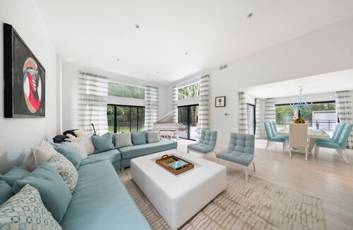 East Hampton-Wainscott South Retreat-Private Acre, Heated Pool, Near Ocean Beach
