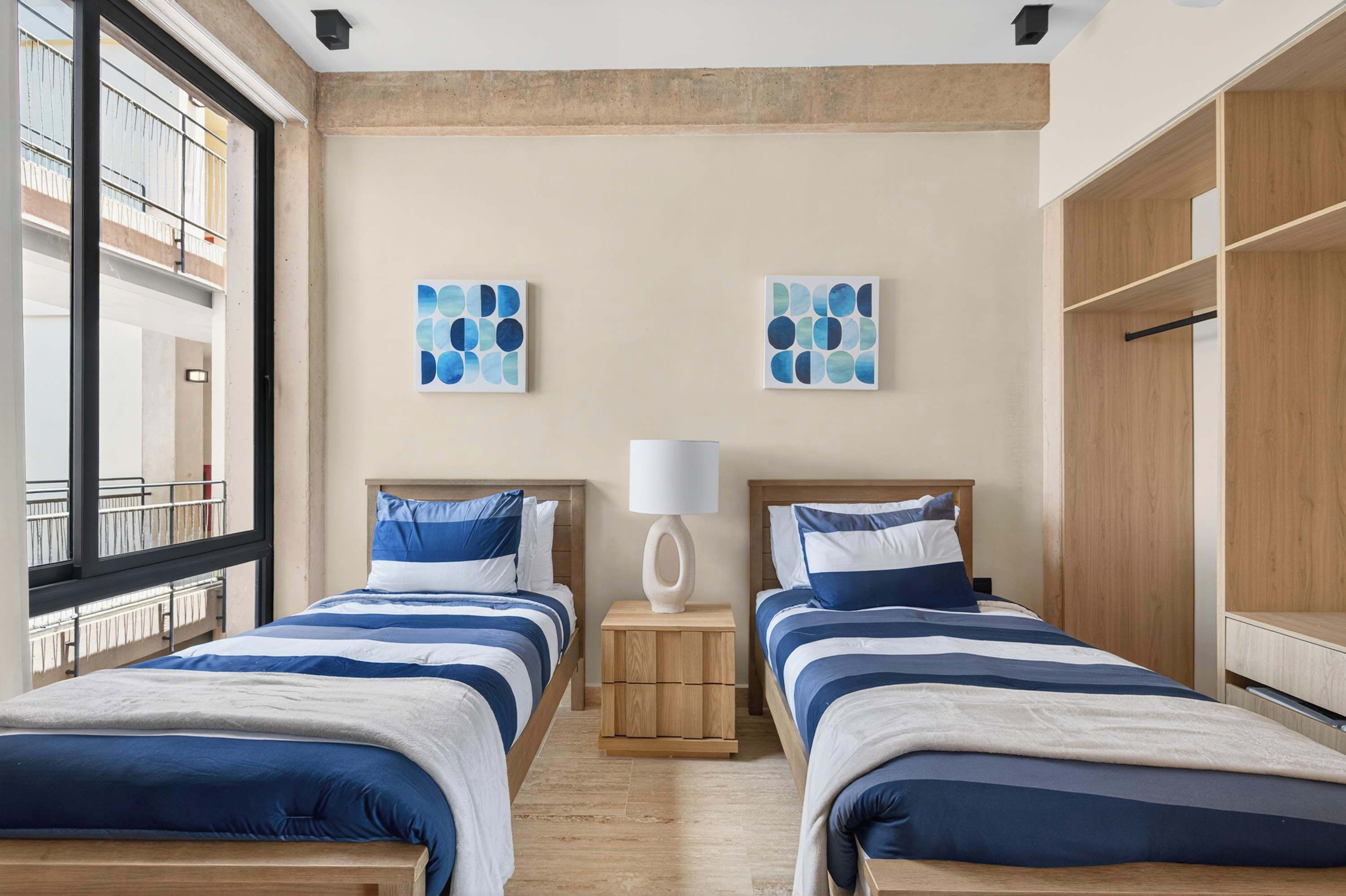 2 dormitorios, tabla de planchar con plancha, wifi y ropa de cama