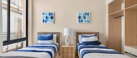 2 quartos, ferros/tábuas de passar roupa, Wi-Fi, roupa de cama