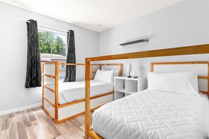 Room - 4BR Family Escape | Waterslides | Near Disney (Kissimmee)