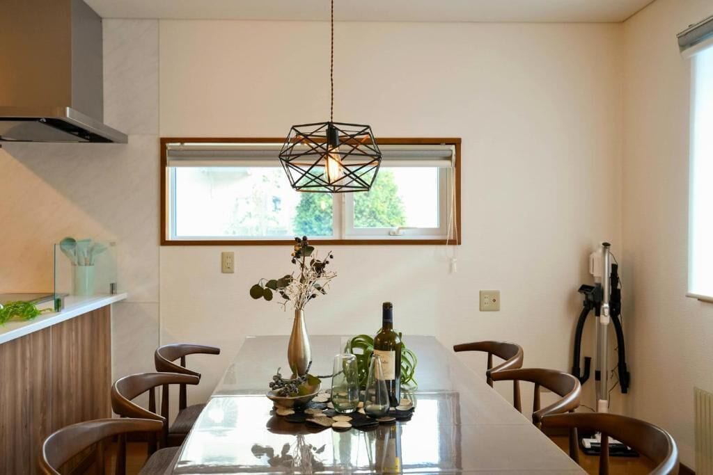 Casa básica, 4 habitaciones, vista a la ciudad | Restaurantes