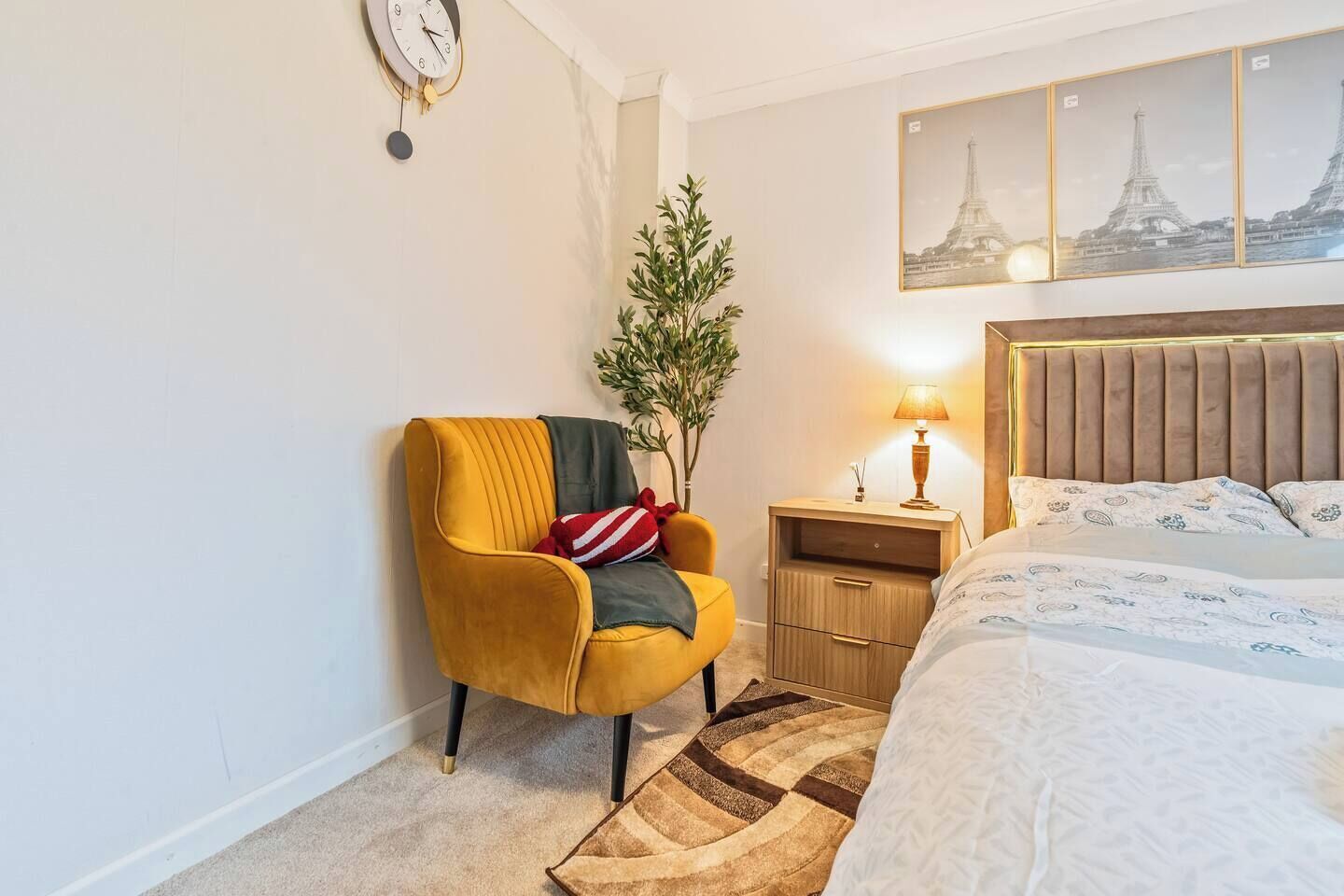 3 dormitorios, tabla de planchar con plancha, wifi y ropa de cama
