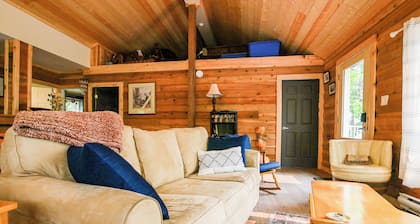 Chop Wood, Carry Water - Lake front cottage with a cozy vibe