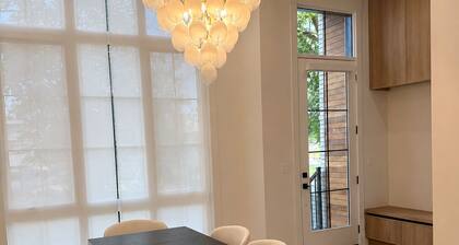 Haven on 54th | Modern Luxury Retreat | 3BR 2.5BA Sleeps 6