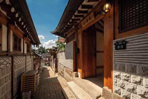 The Prima Hotel Hanok Dambakjae Gyedong