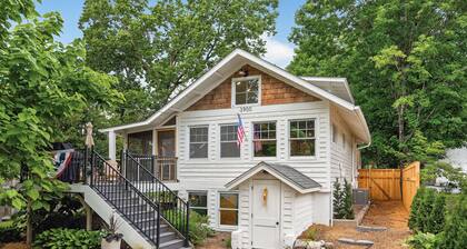 Charming Lake Minnetonka Cottage with Barrel Sauna