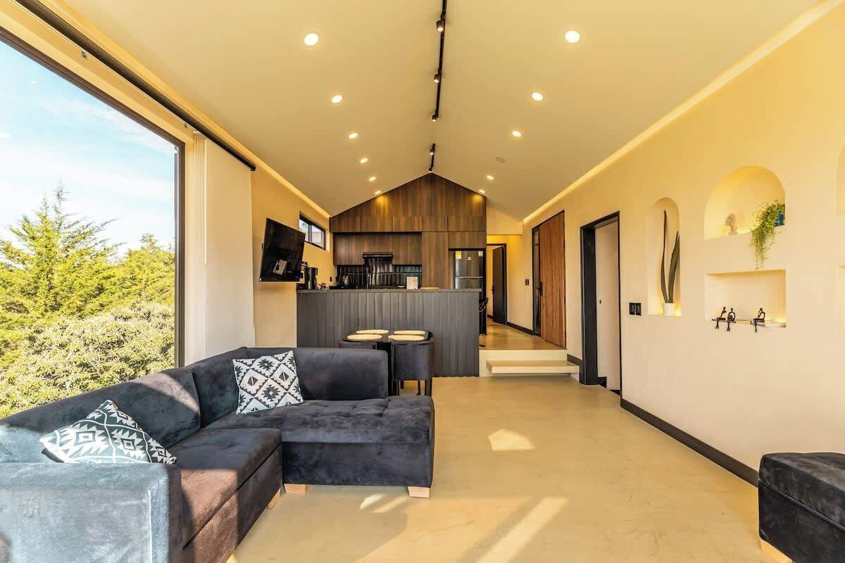 TV, fireplace, offices