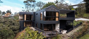 Modern Cabins | Jacuzzi + Wellness Spa