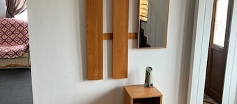 Roman Villa, Sleeps 8 with Parking and Garden
