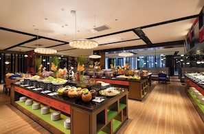 Tägliches Frühstücksbuffet gegen Gebühr