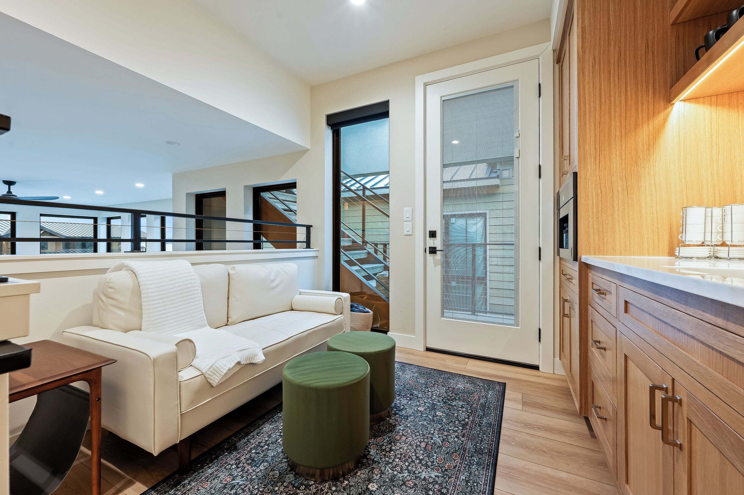 Lakeside Oasis - Your Private Lake Chelan Resort - Chelan, WA