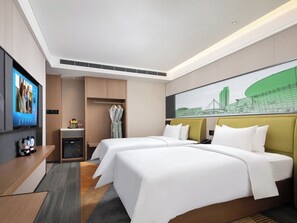 Desk, laptop workspace, iron/ironing board (on request), free WiFi - Hampton by Hilton Yiwu international  (yiwu city)