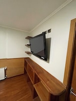 Standard Double Room, Partial Sea View | Interior