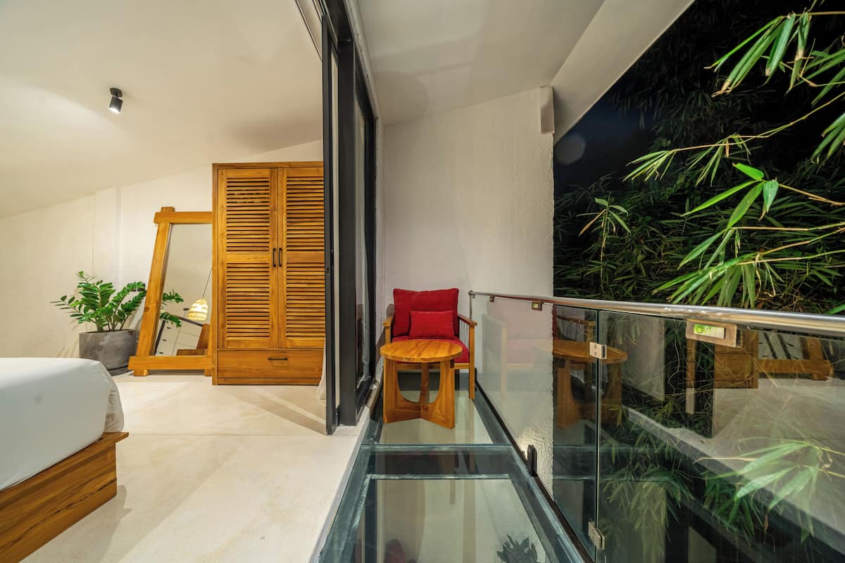 Apartamento clássico, 1 quarto, sacada, vista para o rio | Cofres nos quartos, Wi-Fi de cortesia, roupa de cama