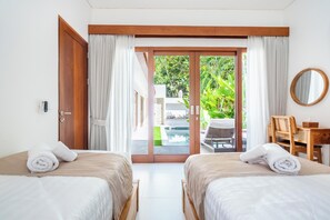 In-room safe, iron/ironing board, free WiFi, bed sheets - NEW Modern Tropical Villa – Walk to Uluwatu Beach (Uluwatu)