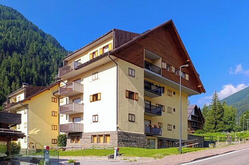 Ski In-Ski Out Apartment in Peio Val di Sole, Peio, Italy
